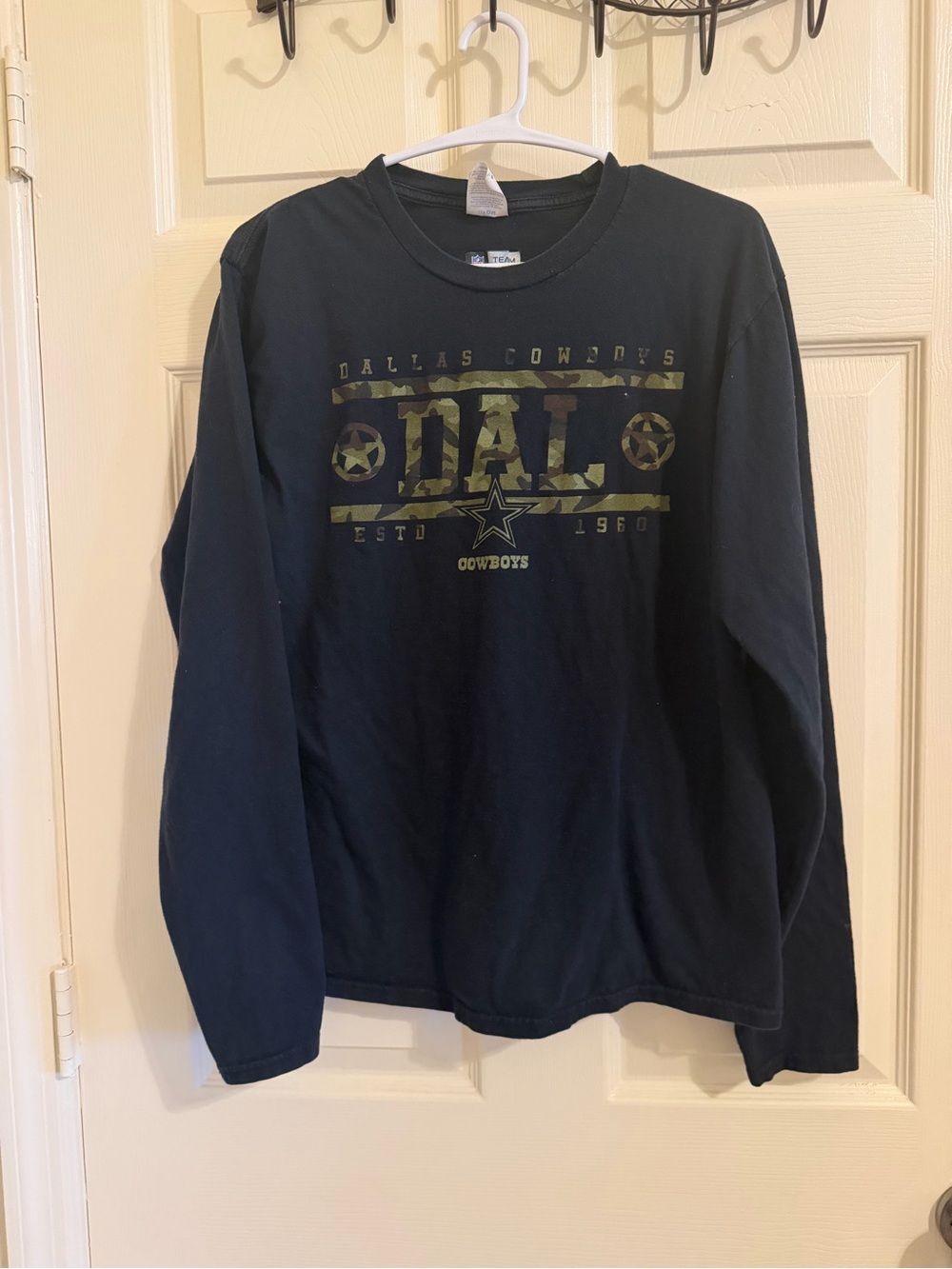 NFL Dallas Cowboys Long Sleeve Tee in Black with Olive Camo Graphic